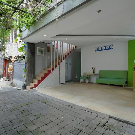 Oyo 3852 Valomia Guest House Denpasar Eksteriør bilde