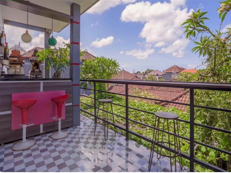 Oyo 3852 Valomia Guest House Denpasar Eksteriør bilde