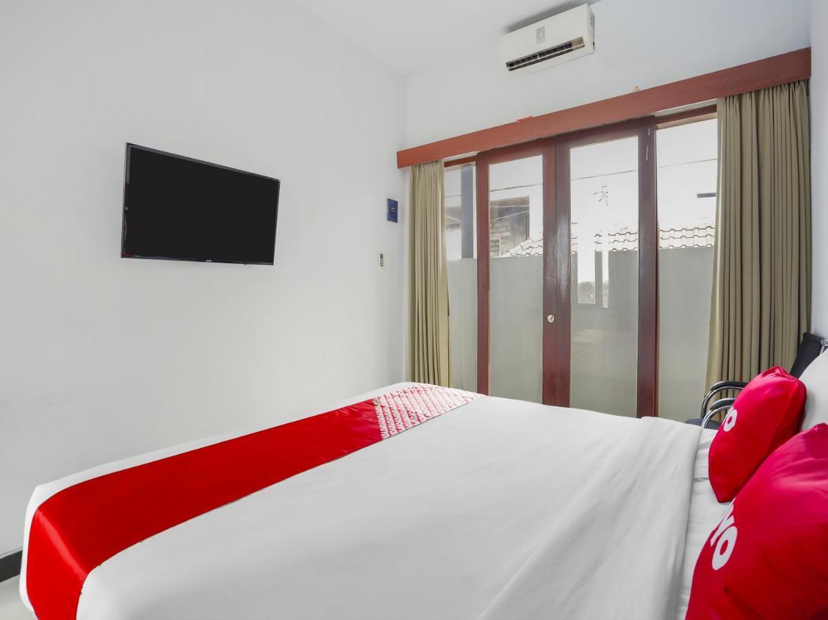 Oyo 3852 Valomia Guest House Denpasar Eksteriør bilde